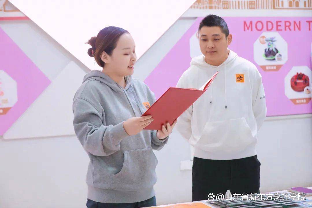好利来企业走进山东新东方开展专场招聘与模拟面试活动